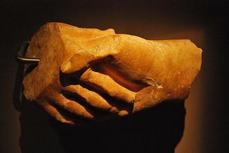 Klicke auf die Grafik für eine vergrößerte Ansicht

Name: 1280px-Antikensammlung-Kykladenmuseum_0247.jpg
Ansichten: 23
Größe: 96,5 KB
ID: 2117914